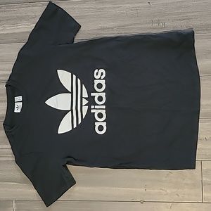 Adidas tshirt